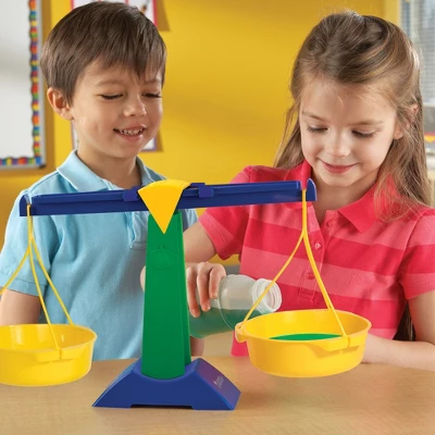 Learning Resources Pan Balance, Detachable Buckets, Ages 3+ 4 Learning Resources Pan Balance, Detachable Buckets, Ages 3+ - Image 2